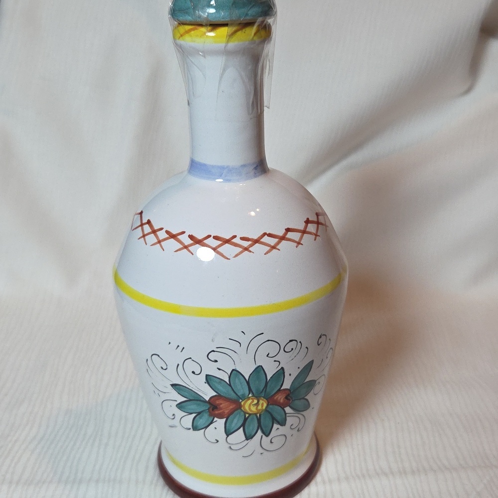 Mario Sambuco OLIO Hand-Painted Ceramic Bottle with Dragon Motif. - Picture 2 of 4